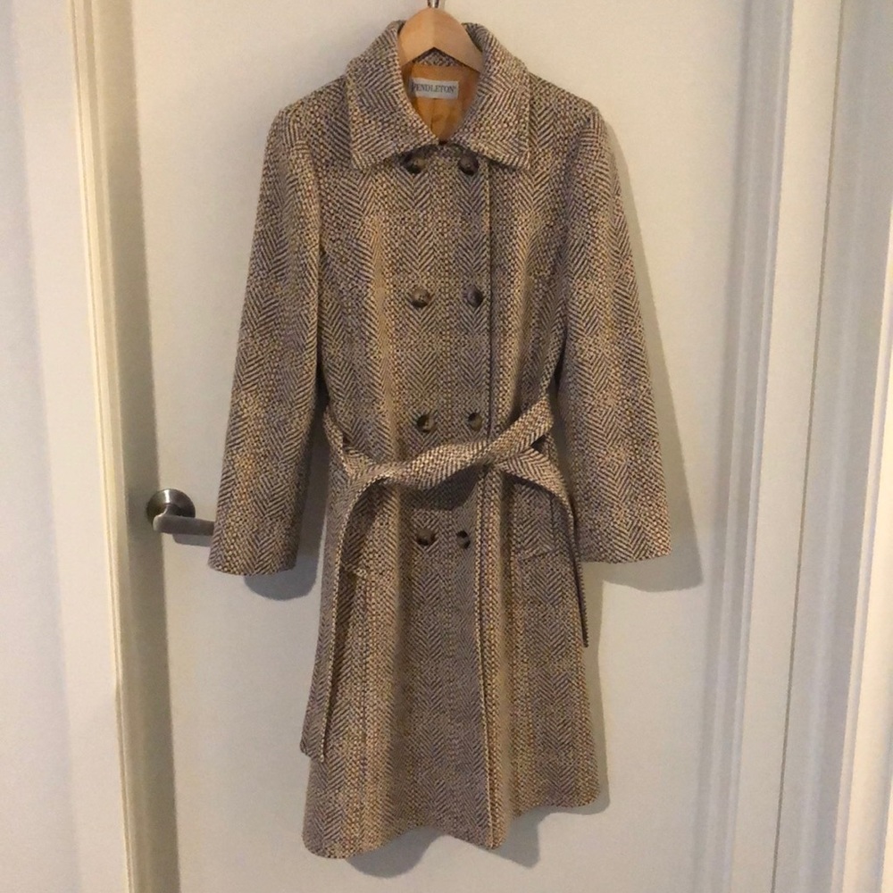 Pendleton trench coat size 6.